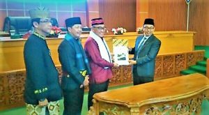 Rapat Paripurna Penyampaian Rekomendasi Hasil Pembahasan LKPJ Wali Kota Depok Tahun 2018