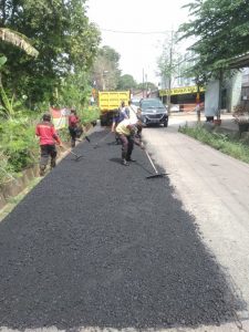 DPUPR Kota Depok Lakukan Tambal Sulam Dalam Rangka Pemeliharaan Jalan