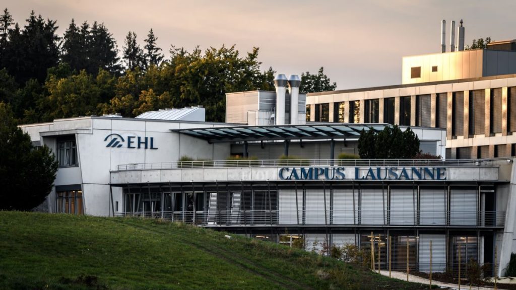 2.500 Mahasiswa Universitas Pariwisata Terkemuka Swiss Dikarantina 2.500 Mahasiswa Universitas Pariwisata Terkemuka Swiss Dikarantina