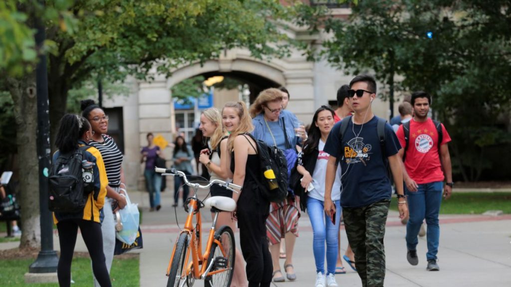 Tanpa Mahasiswa, Kota Pelajar Sepi, Bisnis Kecil Kesulitan di Tengah Pandemi Tanpa Mahasiswa, Kota Pelajar Sepi, Bisnis Kecil Kesulitan di Tengah Pandemi