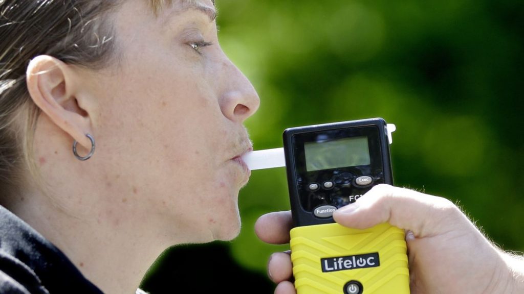 ‘Breathalyzer’ Mungkin Dapat Deteksi COVID-19  ‘Breathalyzer’ Mungkin Dapat Deteksi COVID-19