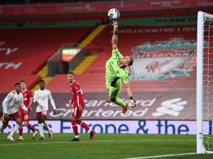 Bernd Leno: Saya Pantas Jadi Kiper Nomor Satu Arsenal! Bernd Leno: Saya Pantas Jadi Kiper Nomor Satu Arsenal!