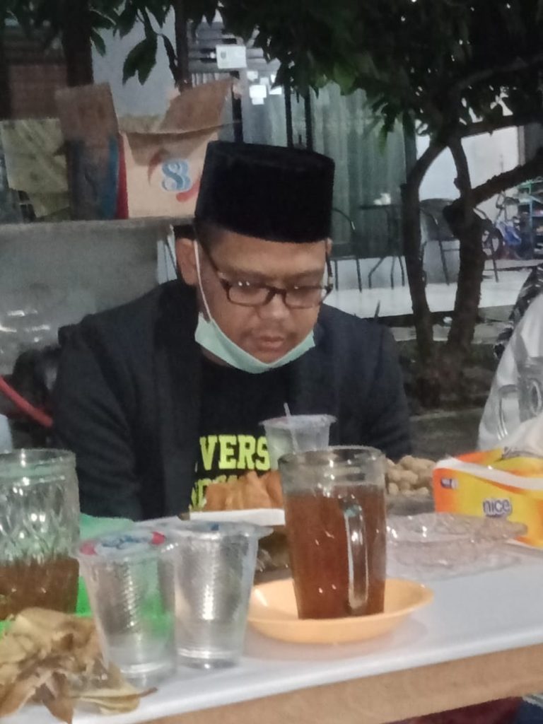 Pasca Kemenangan Paslon 02 Versi Real Count, IBH Sambangi Masyarakat Serua Bicara Serius Mengembangkan UMKM Pasca Kemenangan Paslon 02 Versi Real Count, IBH Sambangi Masyarakat Serua Bicara Serius Mengembangkan UMKM