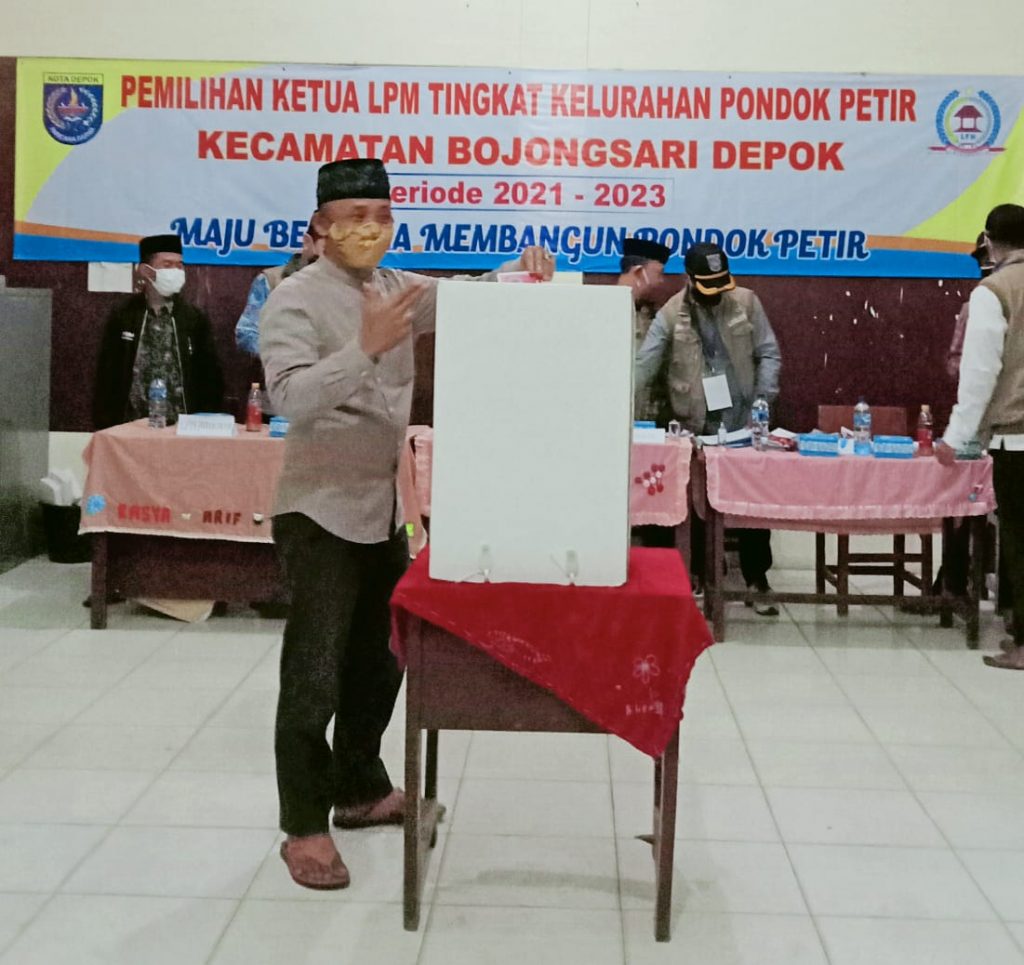 Rahmat Hidayat Terpilih Secara Demokrasi Menjadi Ketua LPM Kelurahan Pondok Petir