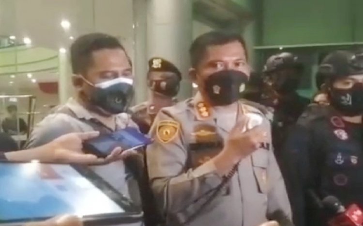 Bukan Ledakan Bom, Lift Barang Jatuh Akibatkan 11 Orang Korban Luka di Margo City Mall Bukan Ledakan Bom, Lift Barang Jatuh Akibatkan 11 Orang Korban Luka di Margo City Mall