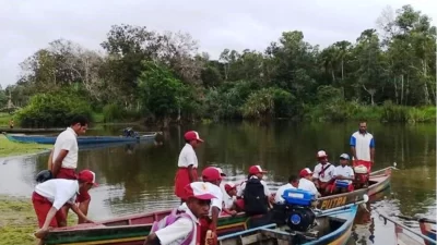 Anak-anak Papua Butuh Perhatian Lebih Besar Anak-anak Papua Butuh Perhatian Lebih Besar
