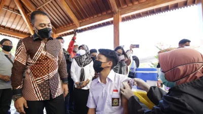 KPAI, IDAI Dorong Vaksinasi Murid Sebelum Pembejajaran atap Muka KPAI, IDAI Dorong Vaksinasi Murid Sebelum Pembejajaran atap Muka