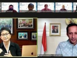 Dorong Pembelajaran Politik Luar Negeri, Kemlu dan Kemendikbud Luncurkan Buku Dorong Pembelajaran Politik Luar Negeri, Kemlu dan Kemendikbud Luncurkan Buku