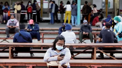 Indonesia Harus Waspada Kenaikan Kasus COVID di Negara Tetangga Indonesia Harus Waspada Kenaikan Kasus COVID di Negara Tetangga