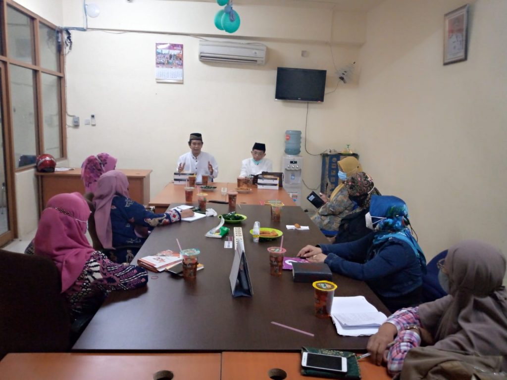 MT Qurrota A’yun Gelar Kegiatan Pengajian dan Terapi Dzikir