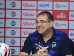 Robert Tegaskan Kemenangan Jadi Target Mutlak Hadapi Persikabo