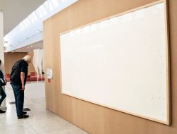 Seniman Larikan Duit Museum dan Kirim Kanvas Kosong, Menyebut Aksinya ‘Karya Seni’