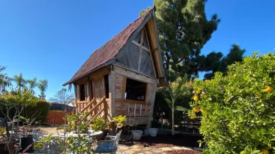 Dulu Rumah Lumbung Sumatra Kuno, Kini Jadi Restoran “Fine Dining” Kuliner Indonesia di California Dulu Rumah Lumbung Sumatra Kuno, Kini Jadi Restoran “Fine Dining” Kuliner Indonesia di California