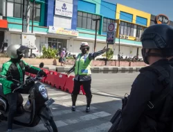 Pemerintah Perpanjang PPKM Per Level Sampai 18 Oktober