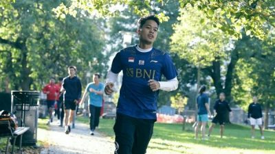 Anthony Ginting Pimpin Latihan Tim Indonesia Jelang Piala Thomas & Uber Anthony Ginting Pimpin Latihan Tim Indonesia Jelang Piala Thomas & Uber
