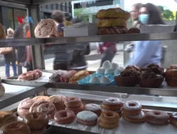 Penjaja Makanan New York Menanti Pemulihan Penuh Kegiatan Ekonomi