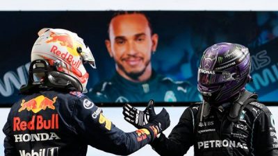 Verstappen atau Hamilton? Ini Prediksi Juara Dunia dari Para Pebalap