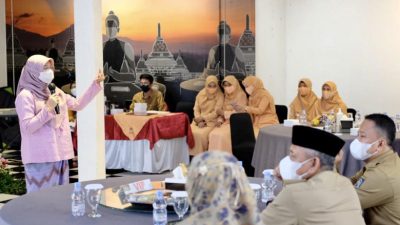Bunda Elly Farida : Bekerjalah dengan Hati dan Cinta, Maka Akan Mendapatkan Hasil Pekerjaan yang Maksimal