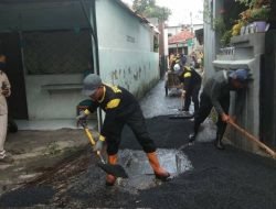 DPUPR Kota Depok Lakukan Pemeliharaan Jalan di Cinere