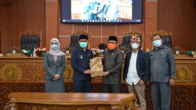 Fraksi Partai Golkar Pertanyakan Terkait Raperda Pencabutan Perda Kota Depok Tentang Pengelolaan Air Tanah, Perda Nomor 10 Tahun 2013 Atau Nomor 10 Tahun 2012 ? Fraksi Partai Golkar Pertanyakan Terkait Raperda Pencabutan Perda Kota Depok Tentang Pengelolaan Air Tanah, Perda Nomor 10 Tahun 2013 Atau Nomor 10 Tahun 2012 ?