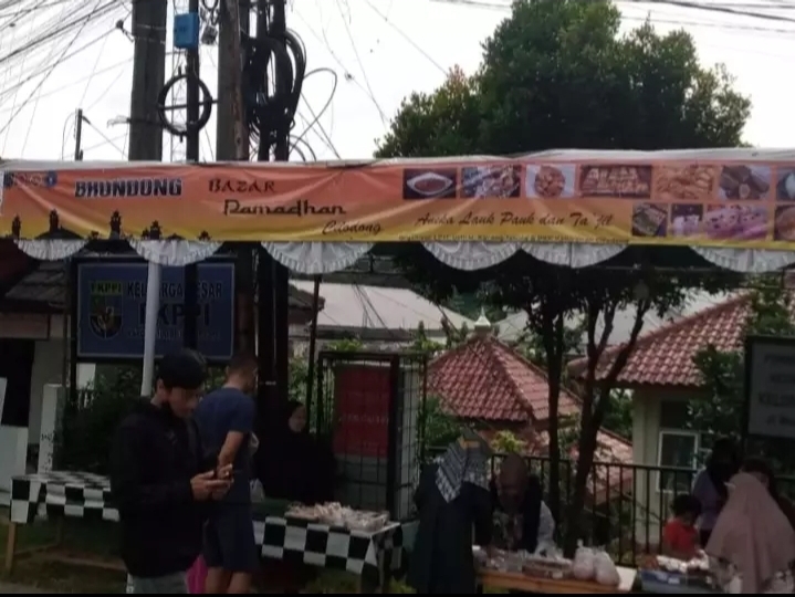 LPM Cilodong dan Tiga Pilar Adakan Bazar Ramadan