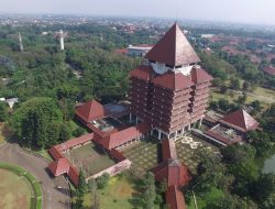 UI KAMPUS PALING BERKELANJUTAN SE-ASIA VERSI UI GREENMETRIC WORLD UNIVERSITY RANKINGS 2023