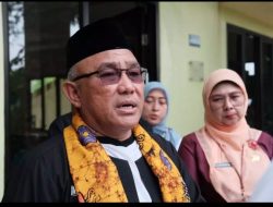 Ditanya Soal Sumber Pencemaran Busa yang Tutupi Kali, Idris Jawab Begini