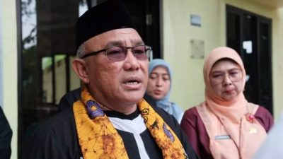 Ditanya Soal Sumber Pencemaran Busa yang Tutupi Kali, Idris Jawab Begini