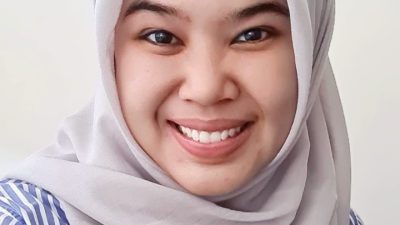 STRATEGI GENERASI SANDWICH ATASI KONFLIK PERAN AKIBAT HIMPITAN DUA GENERASI