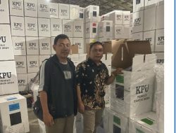 Pengawasan Logistik Panwascam Cipayung