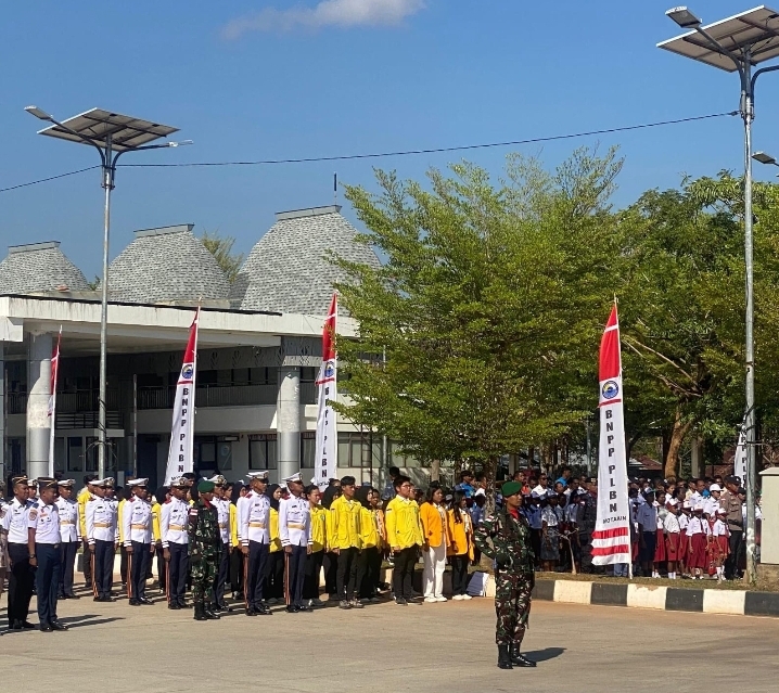 Sejumlah 23 Mahasiswa UI Terharu Ikuti Upacara HUT Ke-79 RI di Perbatasan Motaain, NTT