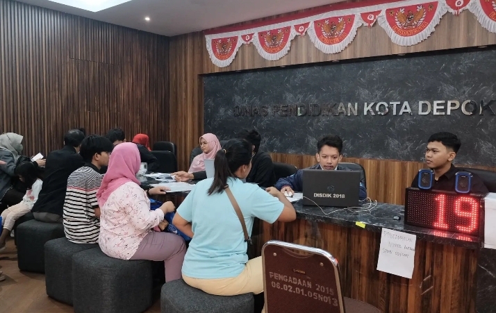 Orang Tua Bisa Adukan Masalah SPMB ke Posko Disdik Depok
