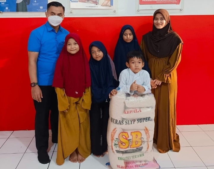 BRI Pasar Minggu Berbagi Jumat Berkah