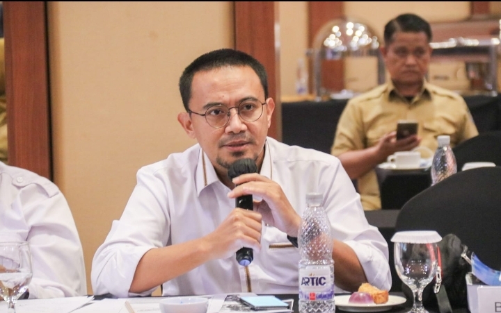 Ade Firmansyah Pertanyakan Jaringan Pengaman Sosial Apa Sebagai Pengganti Program Santunan Kematian yang Dihapus Ade Firmansyah Pertanyakan Jaringan Pengaman Sosial Apa Sebagai Pengganti Program Santunan Kematian yang Dihapus