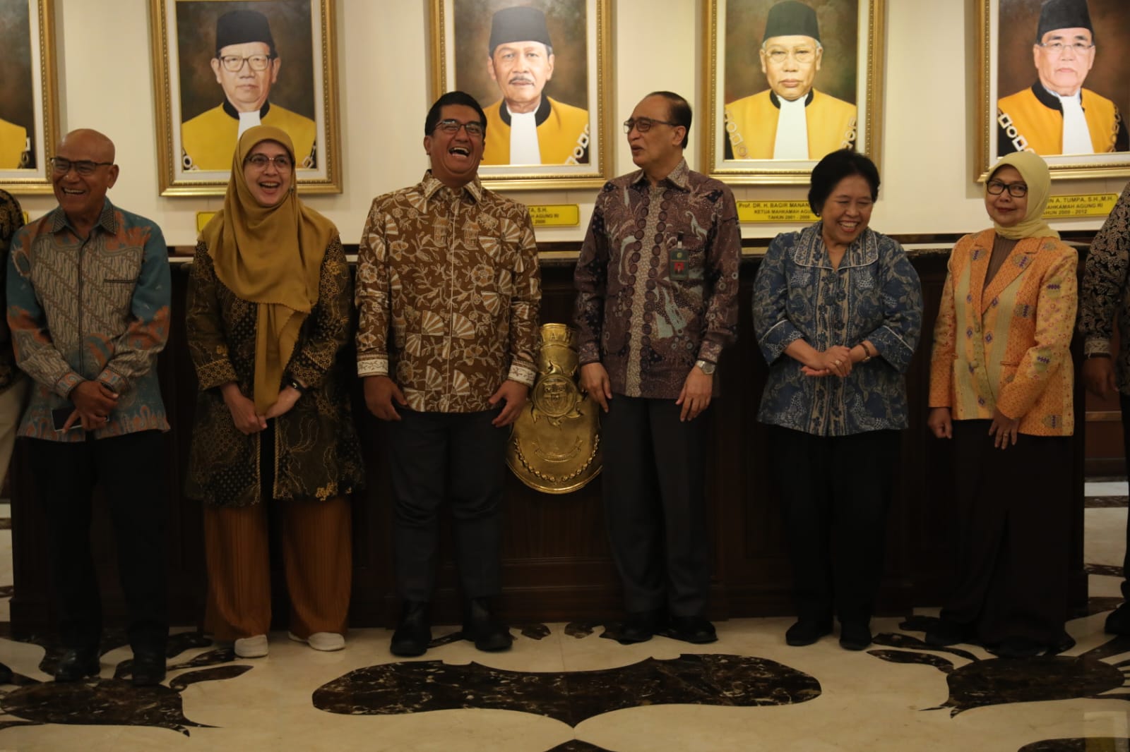 UNIVERSITAS INDONESIA JAJAKI KERJA SAMA STRATEGIS DENGAN MAHKAMAH AGUNG RI