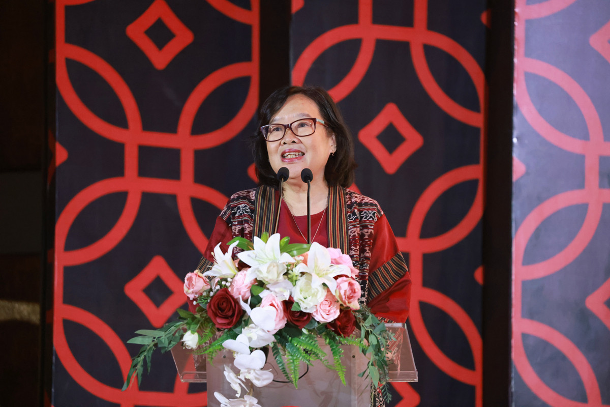 PROF. TANIAWATI SUPALI DINOBATKAN SEBAGAI TALENTA UNGGUL PADA AJANG SARWONO AWARD 2025 PROF. TANIAWATI SUPALI DINOBATKAN SEBAGAI TALENTA UNGGUL PADA AJANG SARWONO AWARD 2025