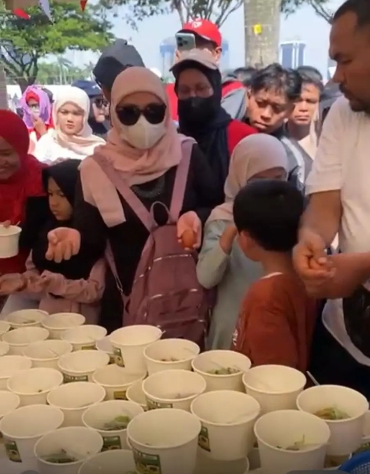 UMKM Depok Go Nasional, Mie Khangen Ludes di HUT RI Monas