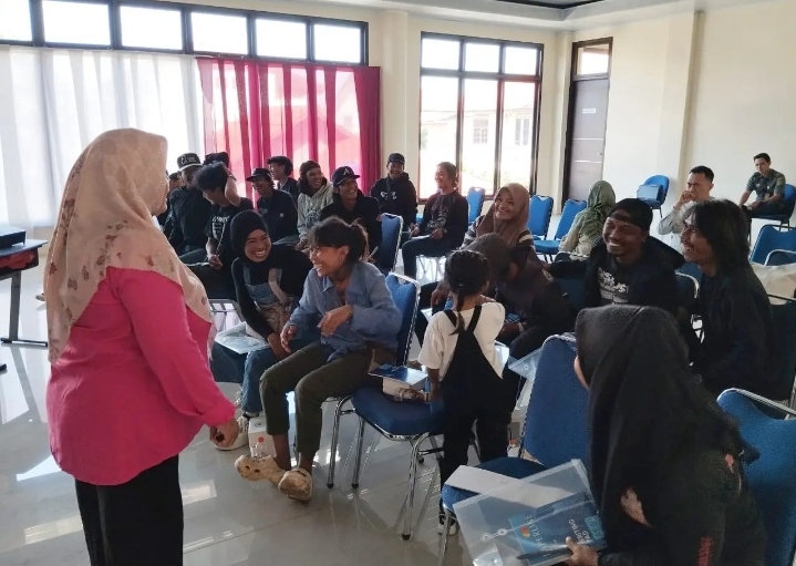 Dinsos Depok Bina 20 Anak Punk, Pembinaan Fisik Sampai Spritural Diberikan Dinsos Depok Bina 20 Anak Punk, Pembinaan Fisik Sampai Spritural Diberikan