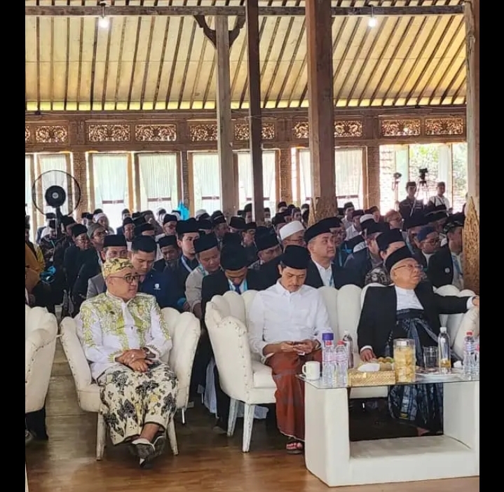 Pangeran Kuda Putih Sultan Sepuh Keraton Kasepuhan Kesultanan Cirebon dan Mantan Wapres RI KH Ma’ruf Amin Hadiri Sarasehan Nasional, Halaqah, dan Rakernas PK-Tren 2025