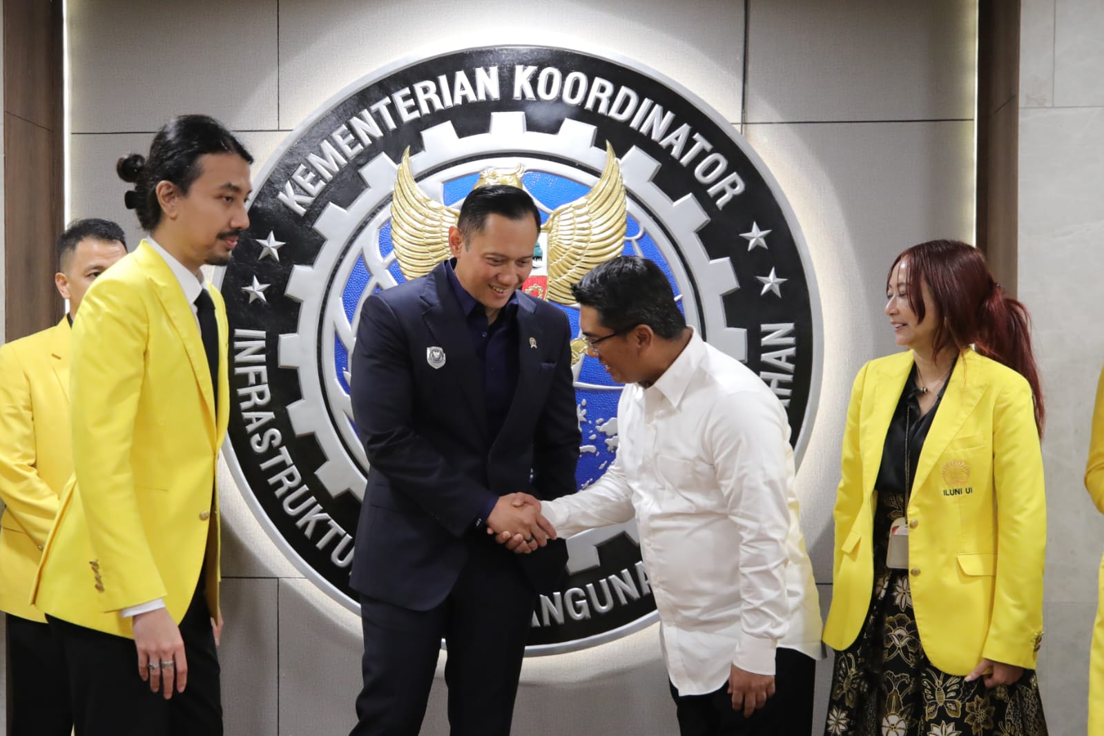 MENKO AHY: KEBERHASILAN UI BUKTI PERGURUAN TINGGI INDONESIA MAMPU BERSAING DI KANCAH GLOBAL   