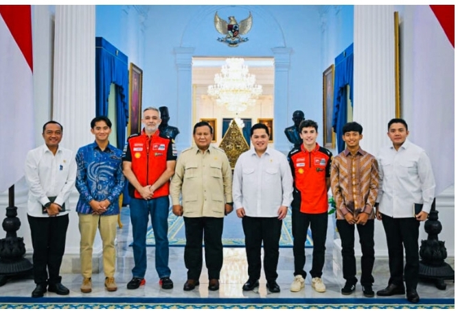 Presiden Prabowo Terima Kunjungan Juara Dunia MotoGP Marc Marquez dan Dua Pembalap Muda Indonesia di Istana Merdeka