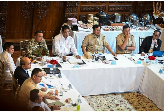 Pertanian, Ekonomi, dan Pendidikan Jadi Fokus Arahan Presiden Prabowo dalam Rapat Terbatas di Kertanegara