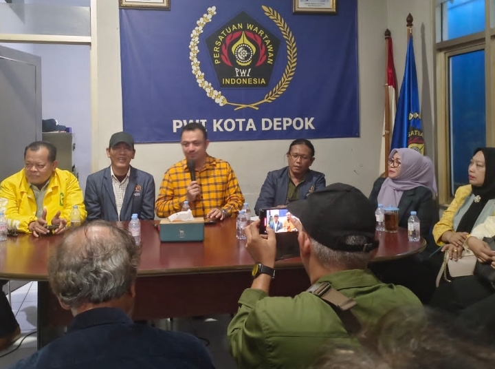 Berdasarkan Slogan Suara Rakyat, Suara Golkar, Wartawan PWI Kota Depok Minta Legislator Farabi Perhatikan Kesejahteraan Wartawan yang Terkena Dampak Kebijakan Efisiensi Anggaran Berdasarkan Slogan Suara Rakyat, Suara Golkar, Wartawan PWI Kota Depok Minta Legislator Farabi Perhatikan Kesejahteraan Wartawan yang Terkena Dampak Kebijakan Efisiensi Anggaran