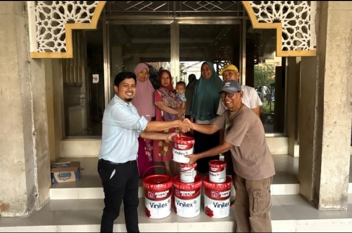 BRI Bekasi Siliwangi Salurkan Bantuan Dana Bapekis ke Musala Al Mutaqin