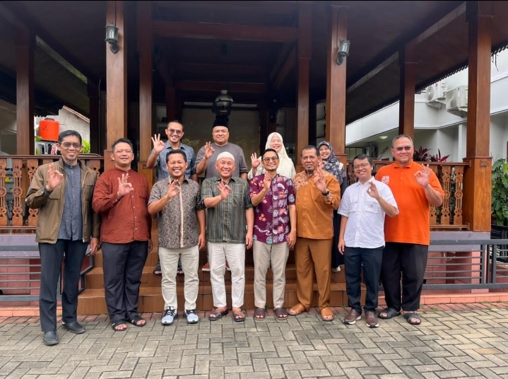 Tepis Opini Miring, HBS : Silaturahmi Lebaran Idul Fitri 1447 Hijriyah Pengurus DPD PKS dan Fraksi PKS DPRD Depok Adalah Momentum Menyatukan Energi Untuk Depok Maju