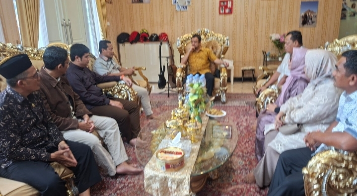 Sambut Hangat Kunjungan Silaturahmi Ketua DPD PKS Kota Depok dan Rombongan, Farabi : Kami Membahas Banyak Hal Terkait Kemaslahatan dan Kesejahteraan Warga Depok, Sesuai Tagline Suara Rakyat Suara Golkar