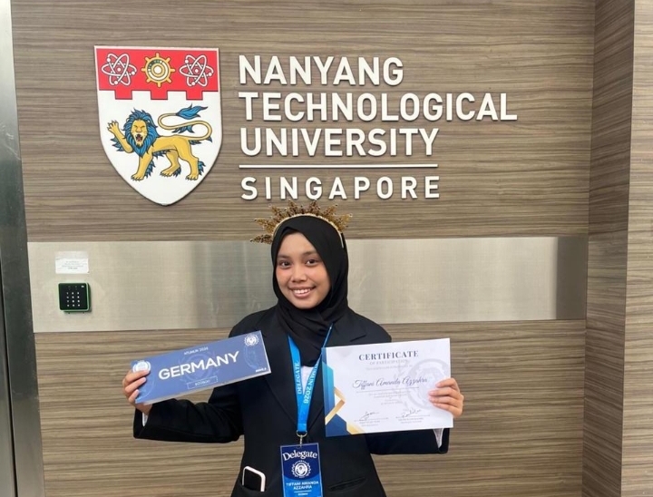 LOLOS FINALIS NTU MODEL UNITED NATIONS 2026, MAHASISWA UI USUNG GAGASAN REFORMASI ARSITEKTUR KEUANGAN GLOBAL