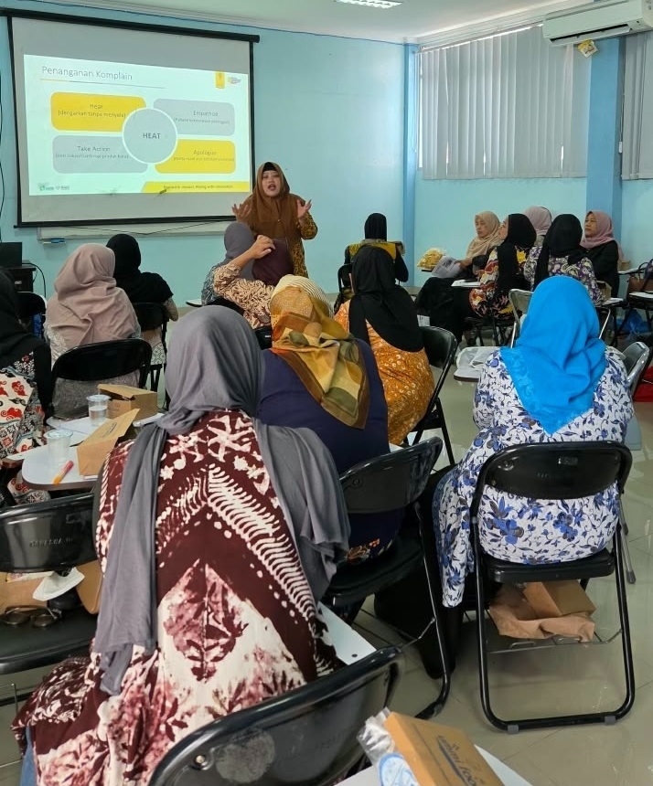 FEB UI DORONG UMKM PANGAN SUKABUMI, PERKUAT PEMASARAN DIGITAL DAN KOMUNIKASI BISNIS