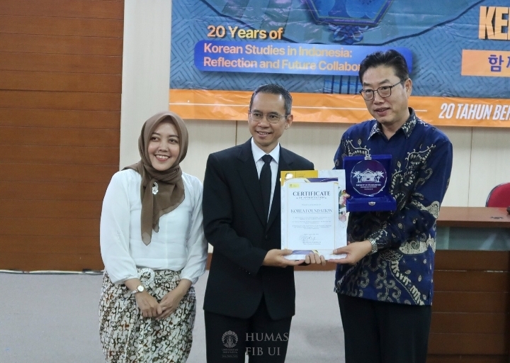DUA DEKADE PROGRAM STUDI BAHASA DAN KEBUDAYAAN KOREA UI, DARI BAHASA KE JEJARING PROFESIONAL DUNIA